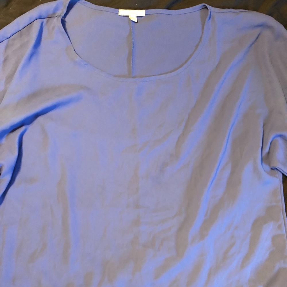 Flutter sleeve top